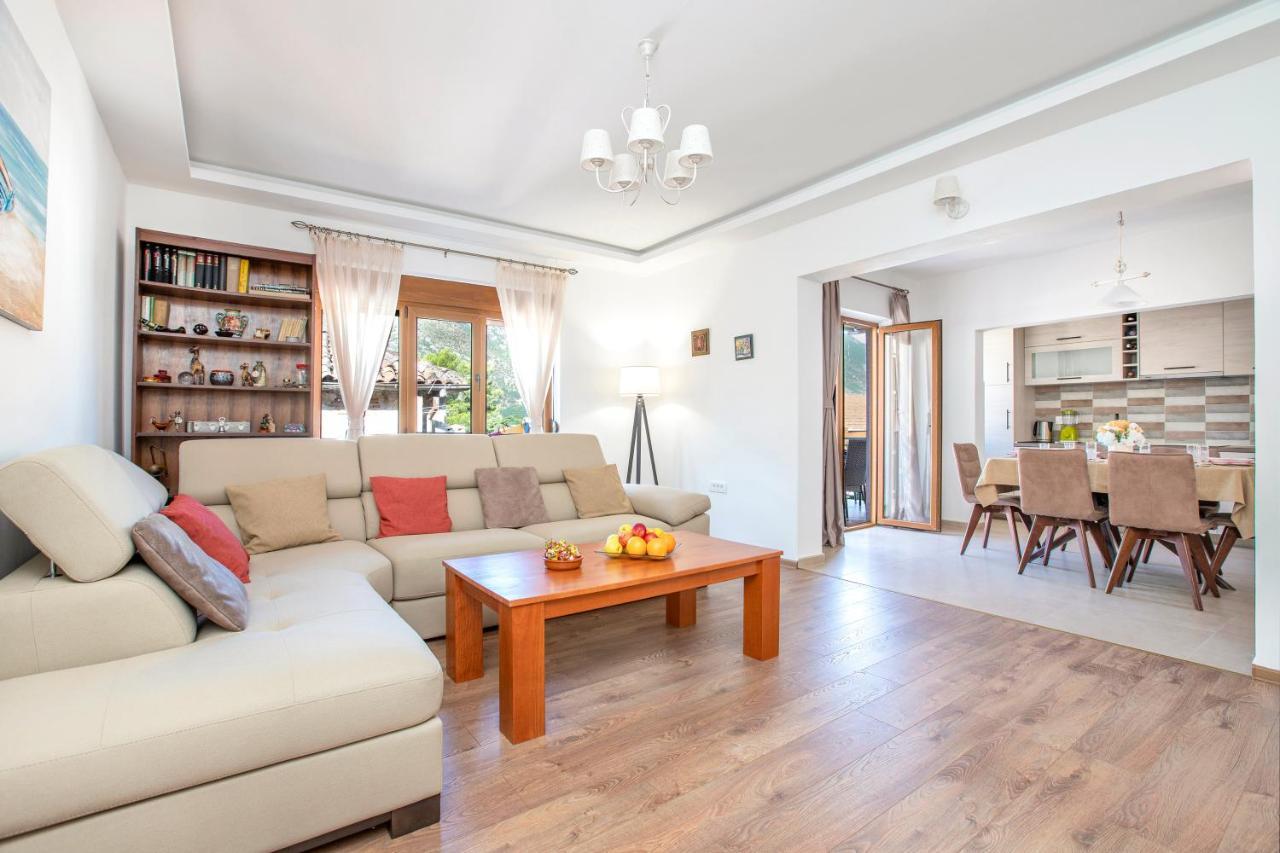 Seafoam Apartment كوتور المظهر الخارجي الصورة