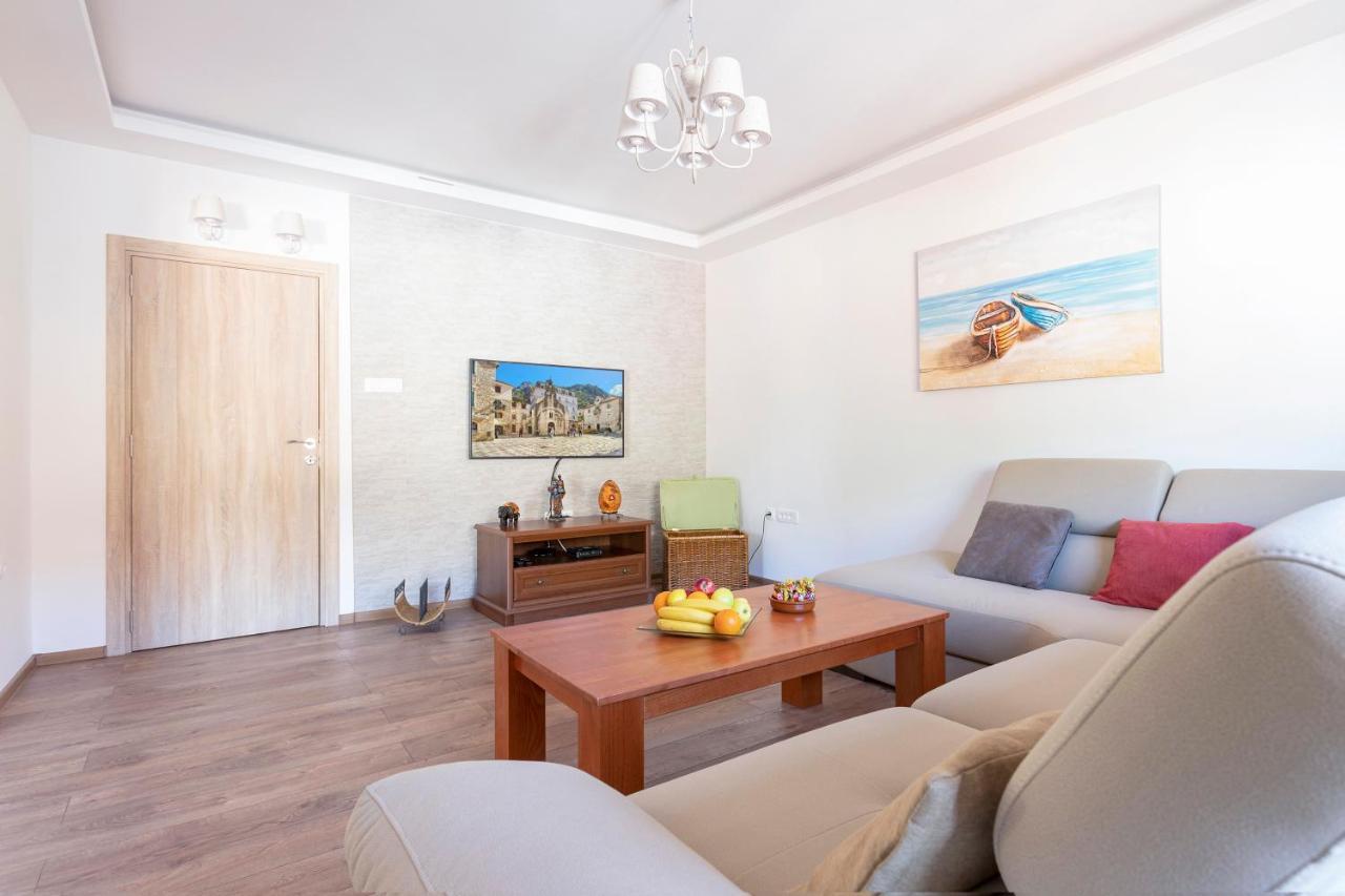 Seafoam Apartment كوتور المظهر الخارجي الصورة